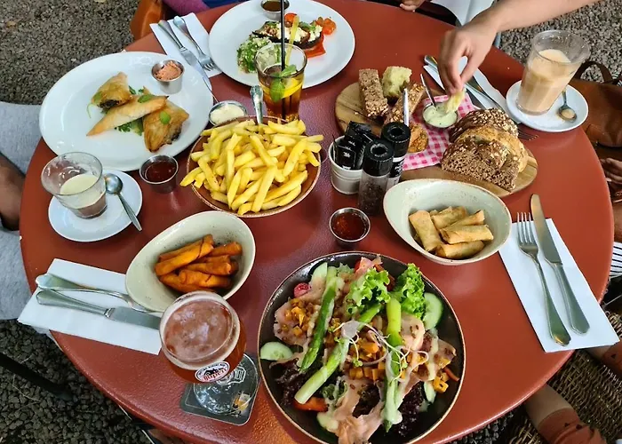 Hotel Uylenburg- Du Midi 3*