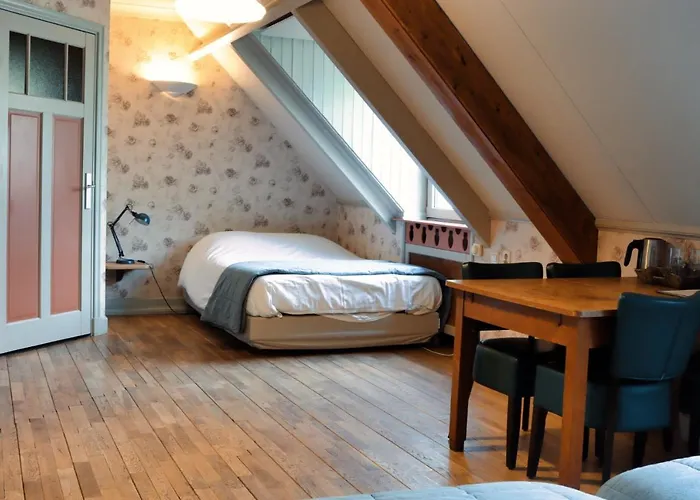 Uylenburg- Du Midi Hotel