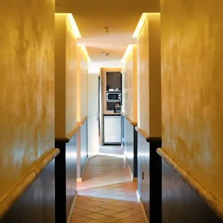 Uylenburg- Du Midi Hotel Delft