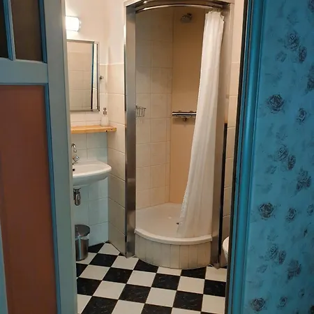 Uylenburg- Du Midi Delft
