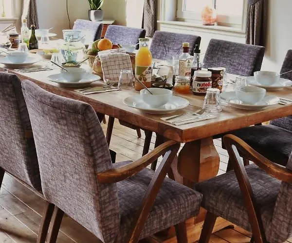 Uylenburg- Du Midi Hotel