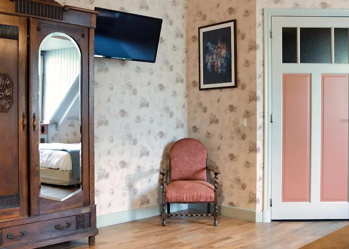 Uylenburg- Du Midi 3*